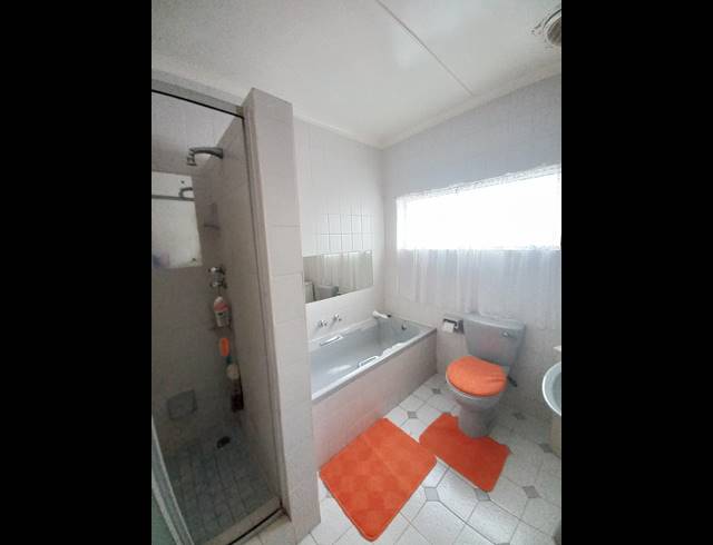 2 BEDROOM APARTMENT FOR SALE IN UVONGO